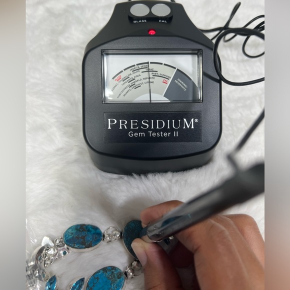 Turquoise Blue Topaz 925 Gemstone Necklace & Earrings - Picture 9 of 10